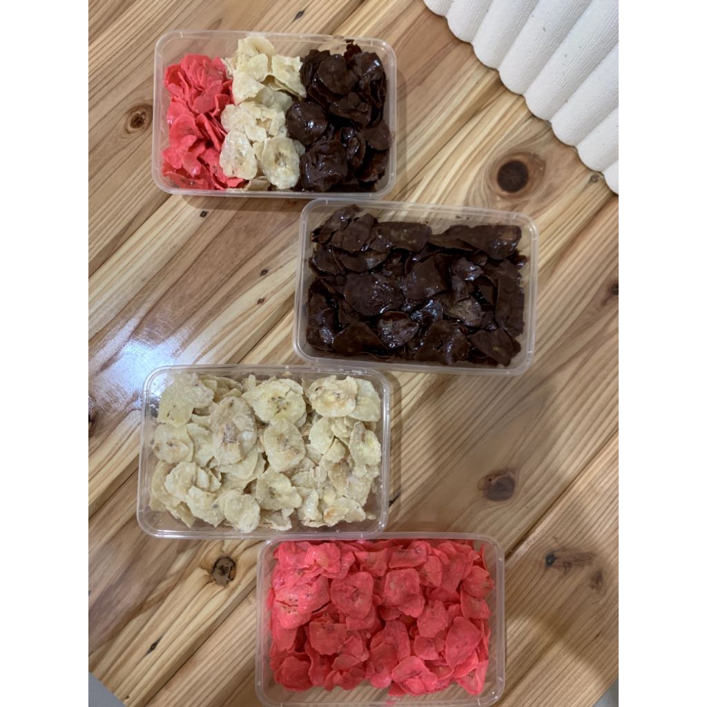 

KERIPIK PISANG LUMER Coklat, Strawberry, Tiramisu, Mix 500 ml /150 gram