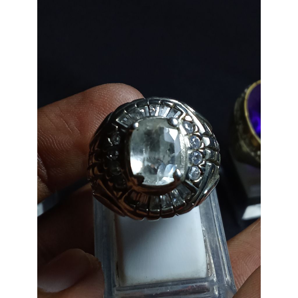 Natural White Sapphire cylon