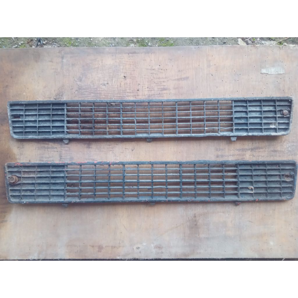 gril bemper depan  hijet 1000