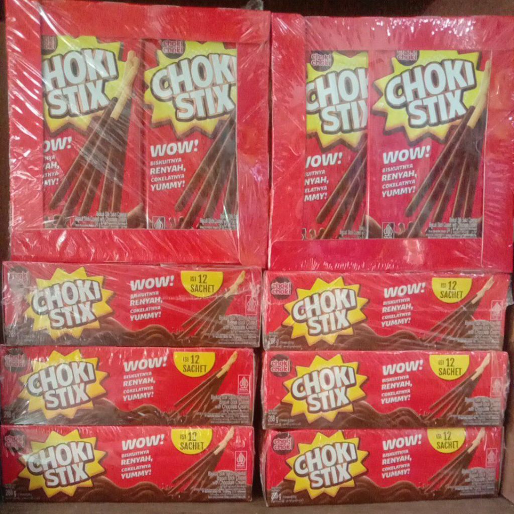 

CHOKI STIK Biskuit stik lapis cokelat 1 pak isi 12 pcs