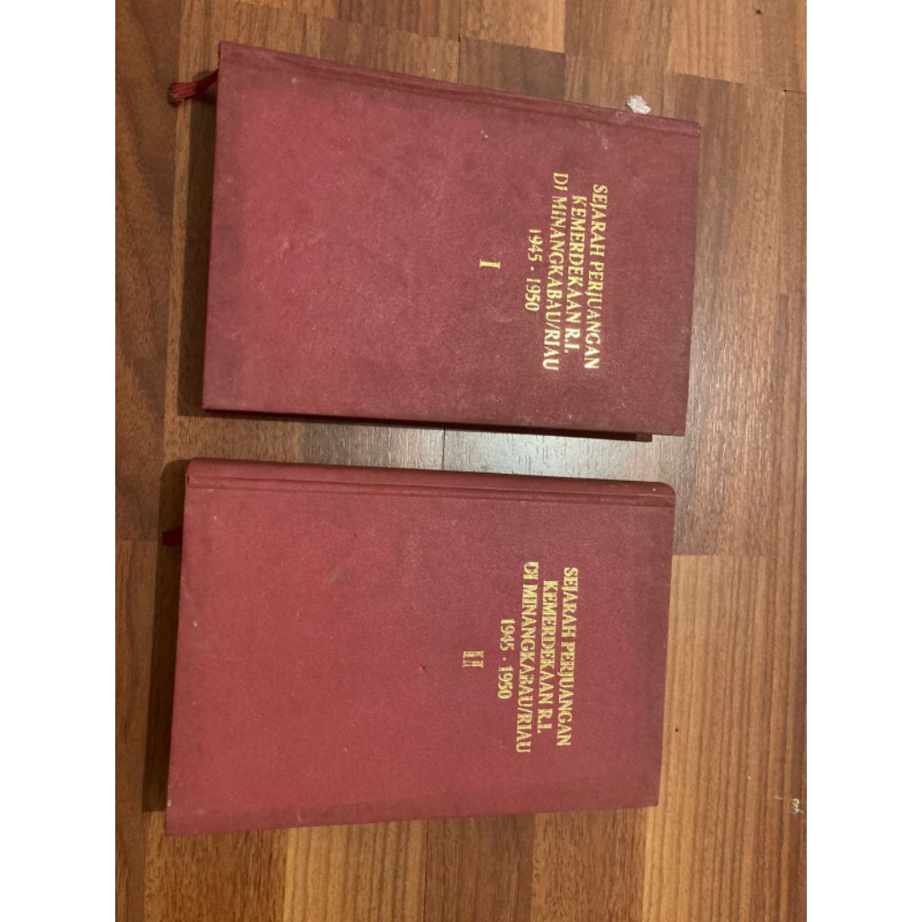 Buku - Sejarah Perjuangan kemerdekaan di Minangkabau 1945 / 1950 Djilid 1 , Sejarah Perjuangan Kemer