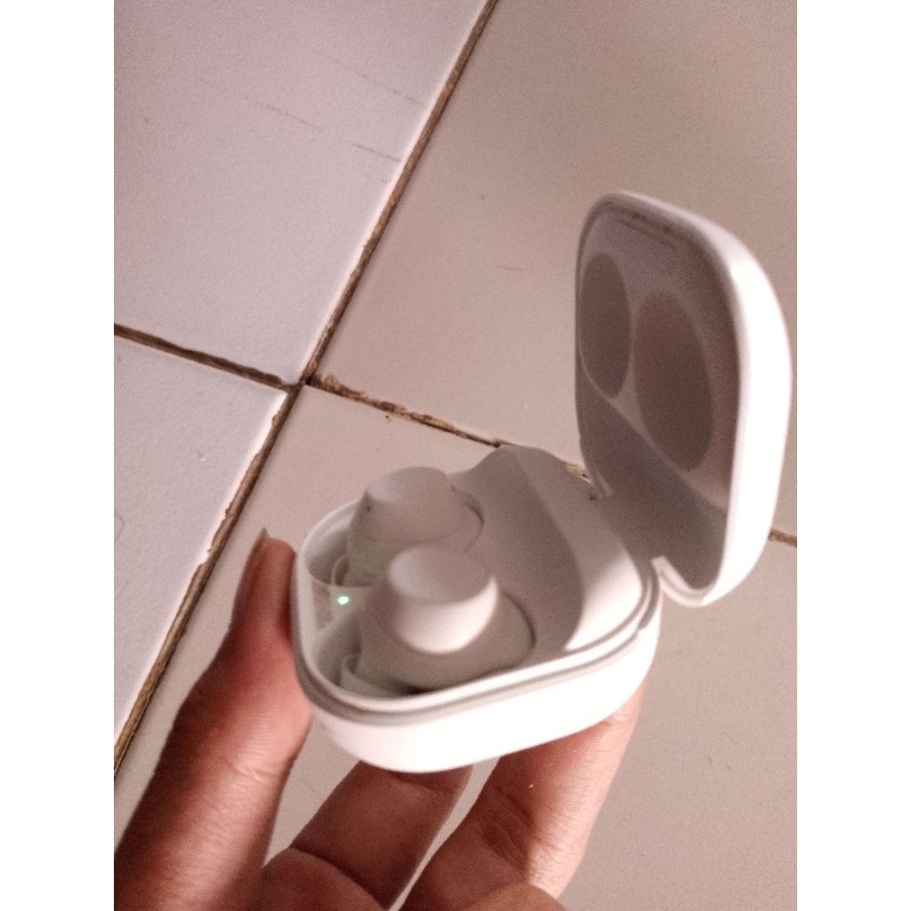 airpods samsung buds FE
