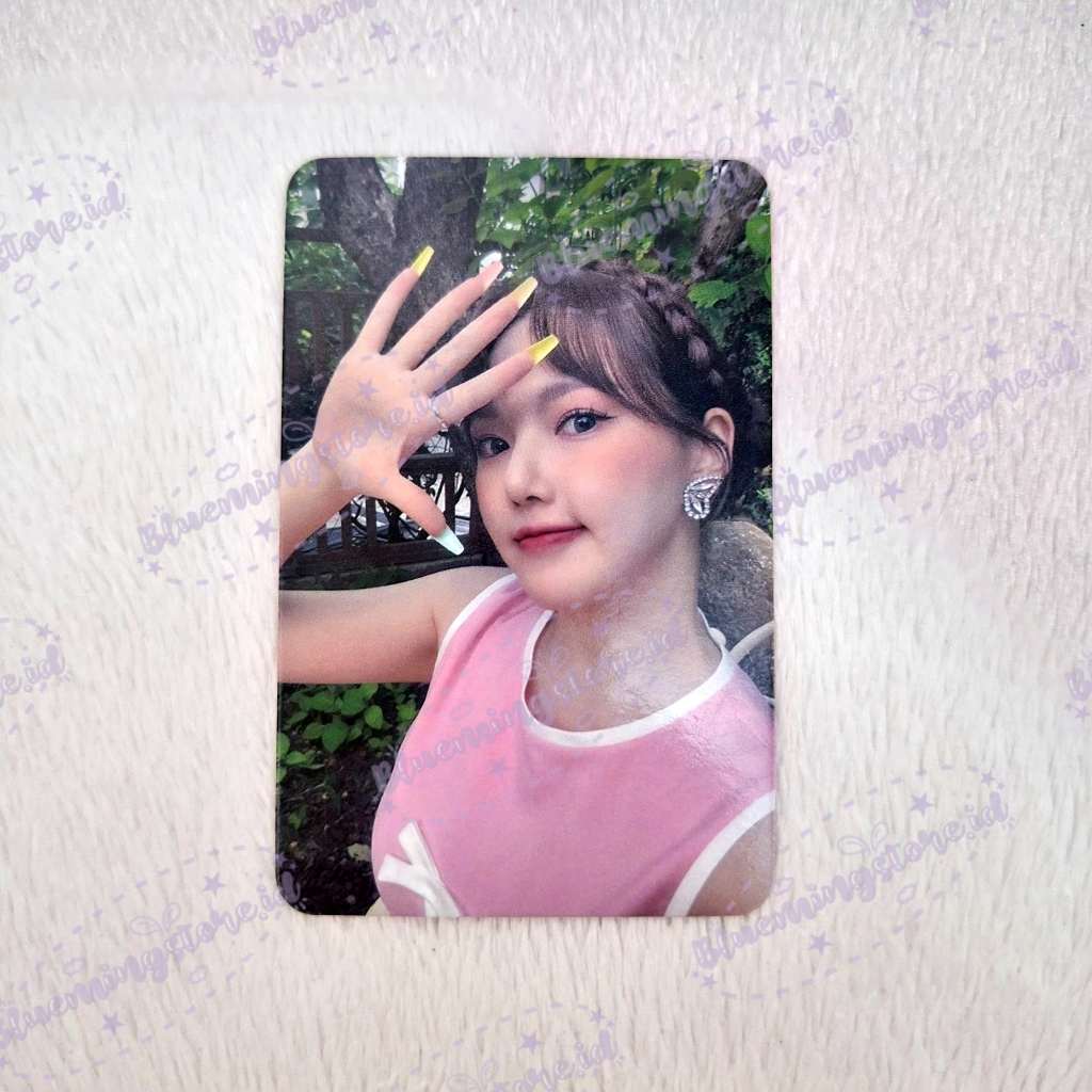 OFFICIAL PHOTOCARD BROADCAST YERIN