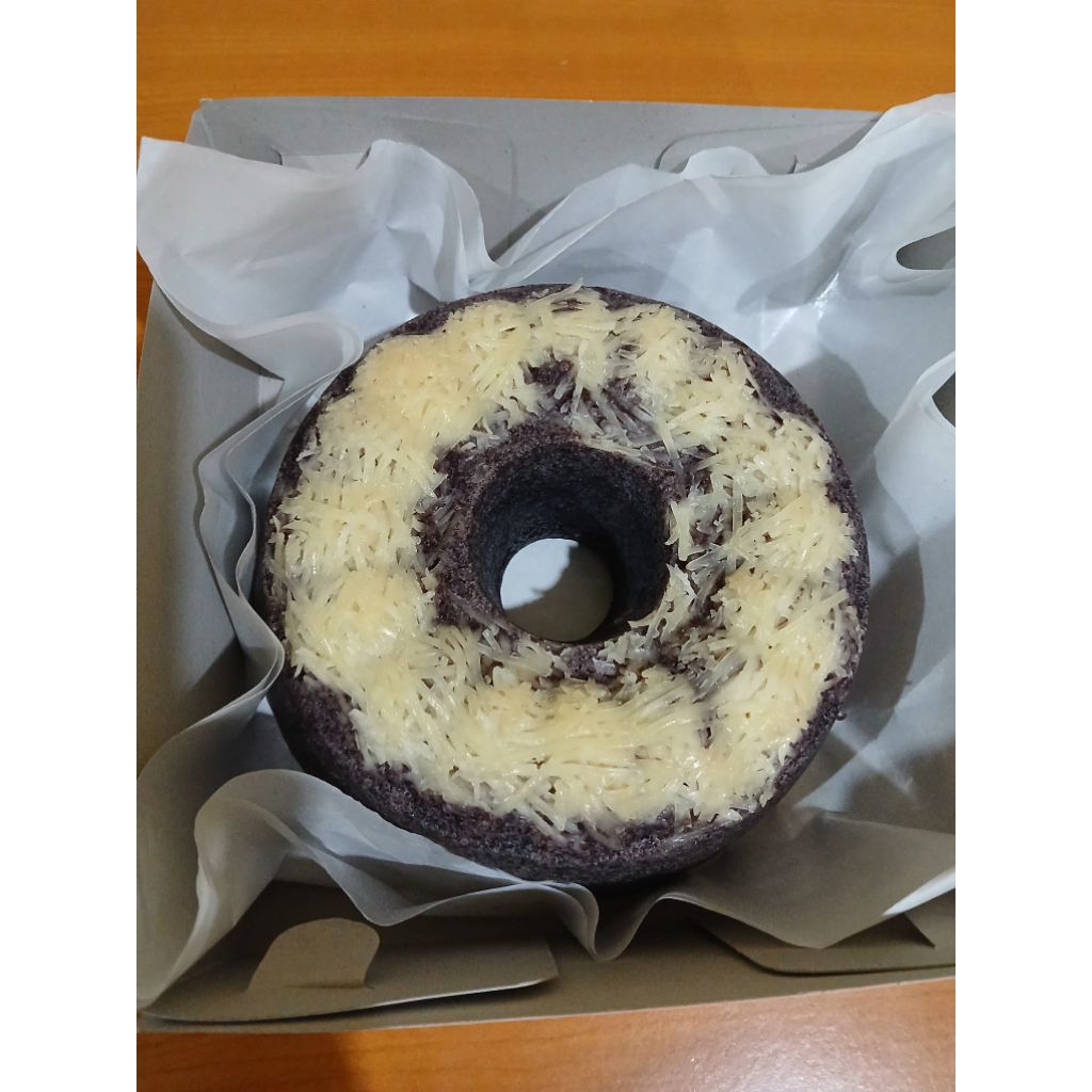 

Bolu ketan hitam keju lumer ukuran 16cm