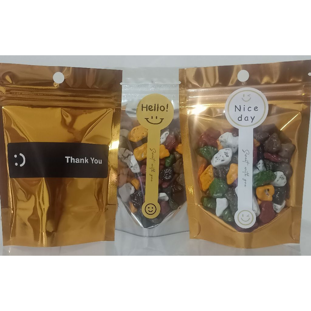 

coklat kerikil makanan ringan makanan manis cemilan santaii