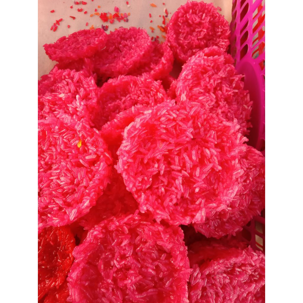 

Rengginang Beras Ketan Warna Pink Jajanan Tradisional