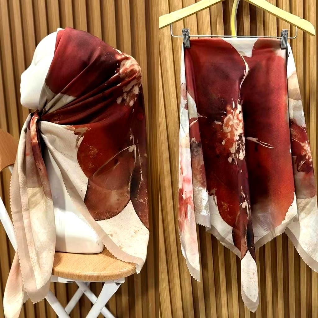 KERUDUNG SEGI EMPAT HIJAB MOTIF SUBLIME BUNGA PUTIH MERAH HATI KODE 194