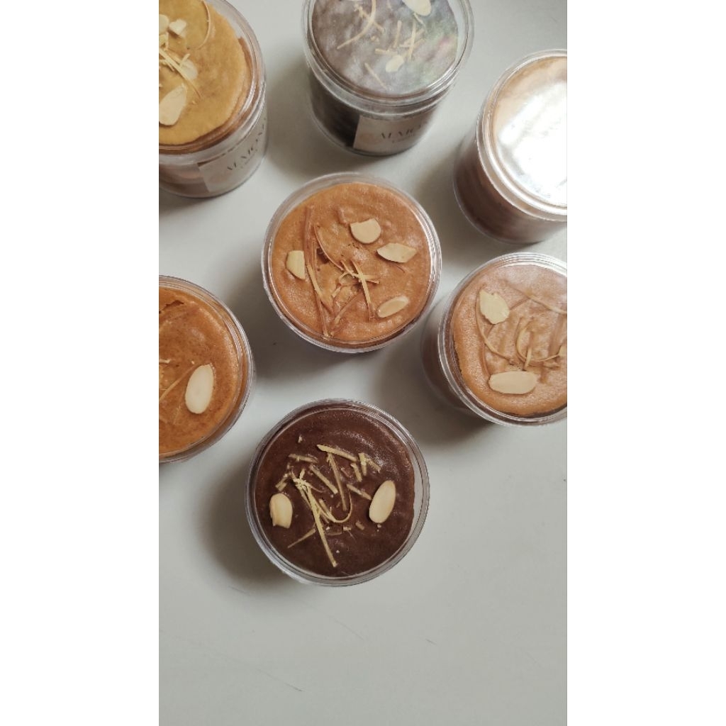 

AlmondCrispy