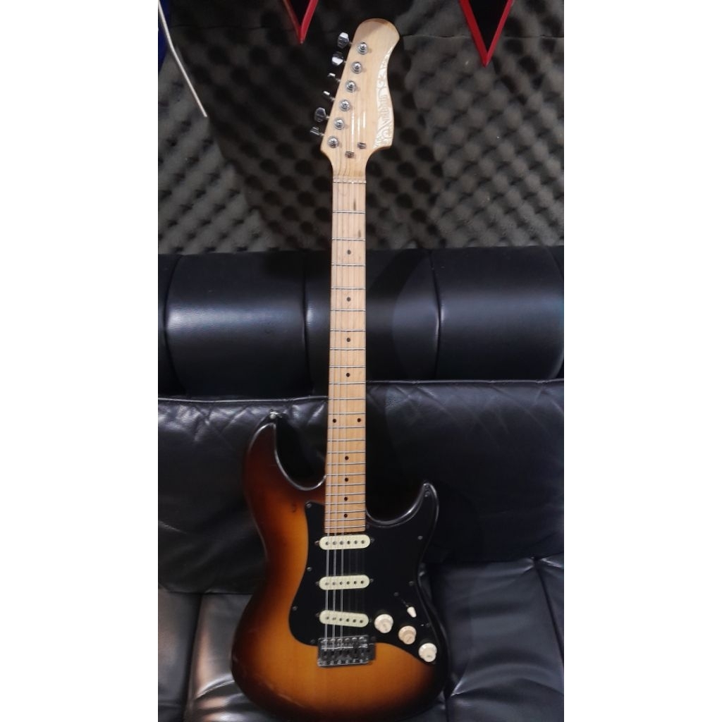 Gitar elektrik Elioth Stratocaster Original Second