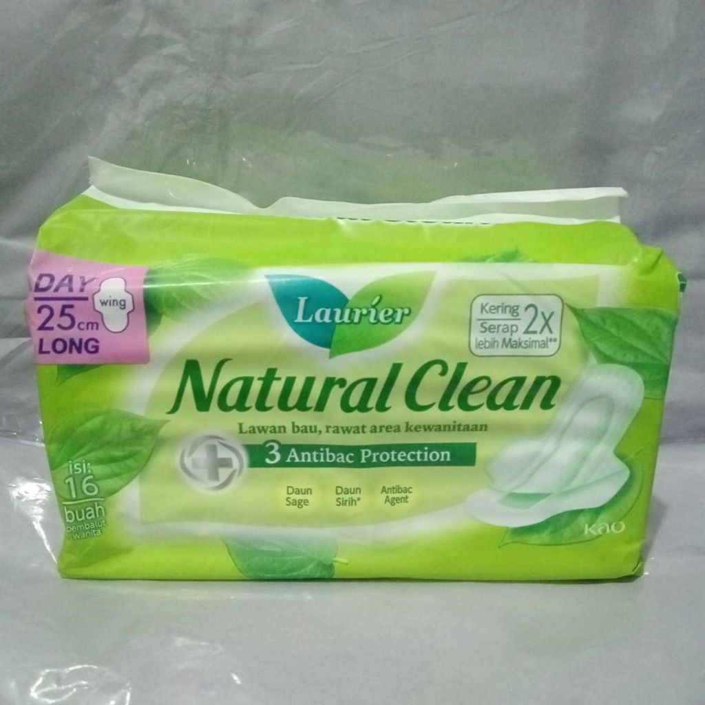 Laurier Natural Clean Day Pembalut Wing 25Cm Long 16Buah