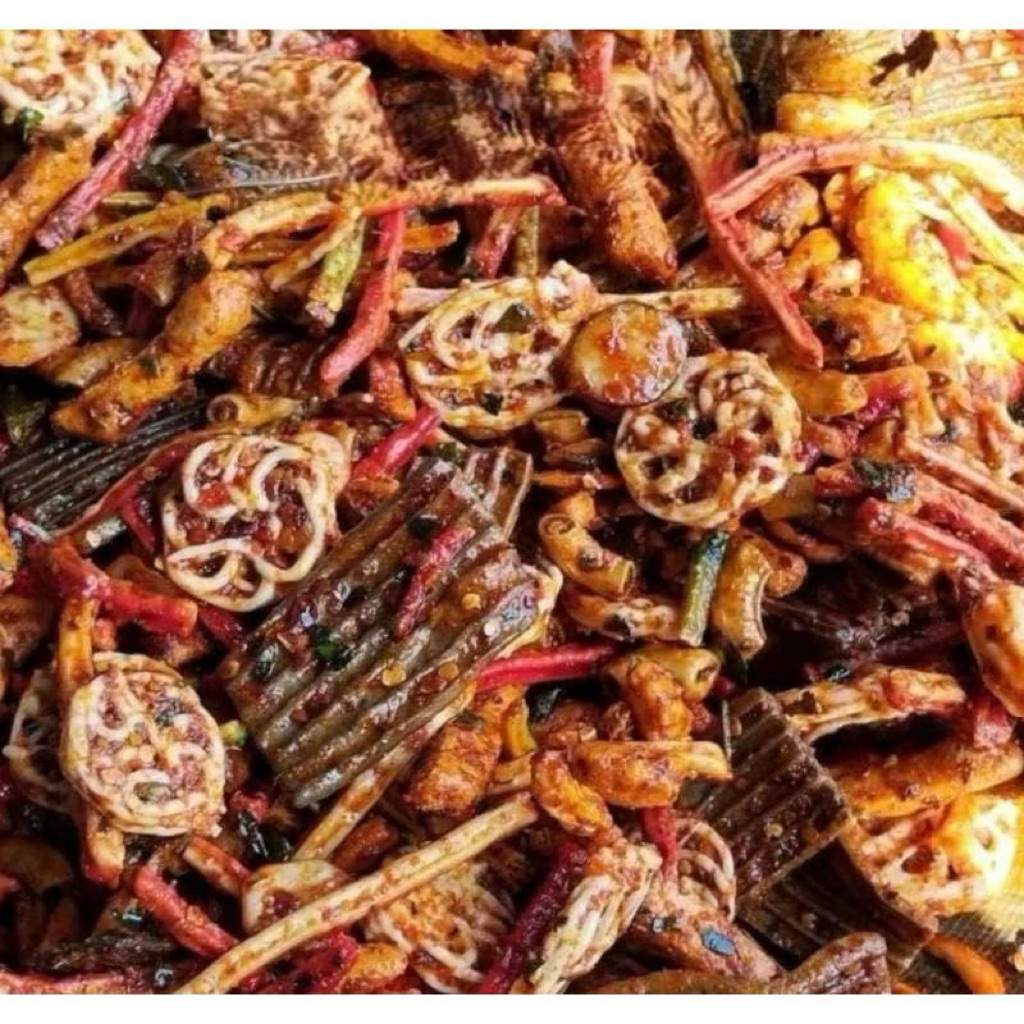 

KERUPUK SEBLAK MIX/CAMPUR PEDAS DAUN JERUK 1KG 500GR 250GR