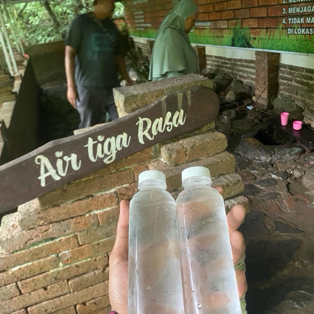 

Air Sendang 3 rasa gunung muria