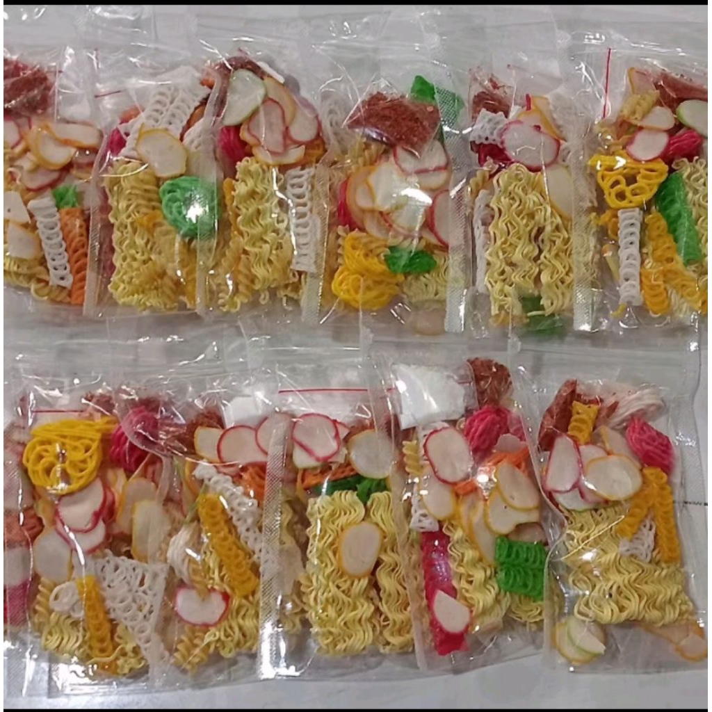 

10 BUNGKUS SEBLAK INSTAN SUPER PEDAS TERMURAH DAPET GRATIS 1 BUNGKUS SEBLAK INSTAN