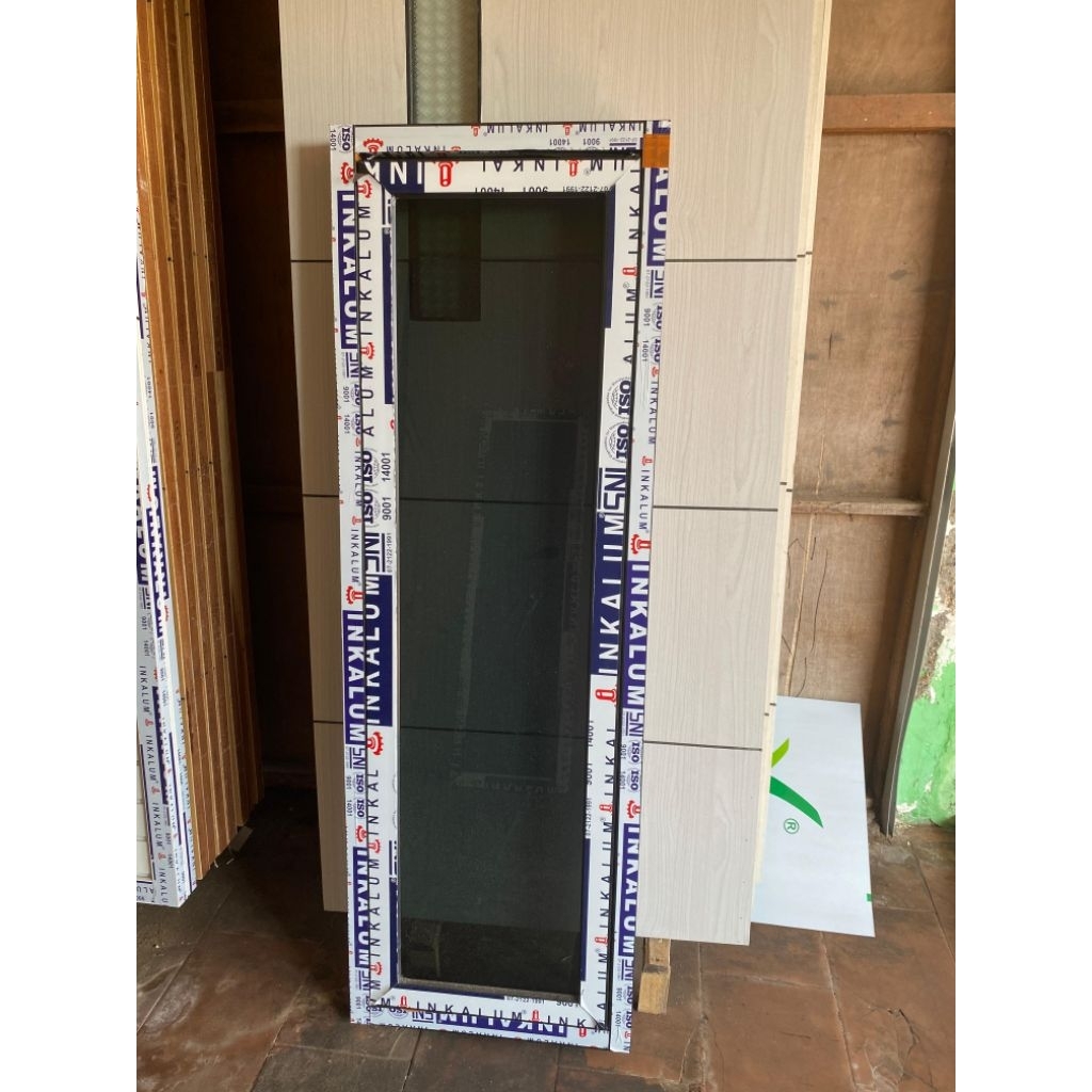 satu set kusen jendela alumunium jungkit/jendela alumunium/jendela kamar