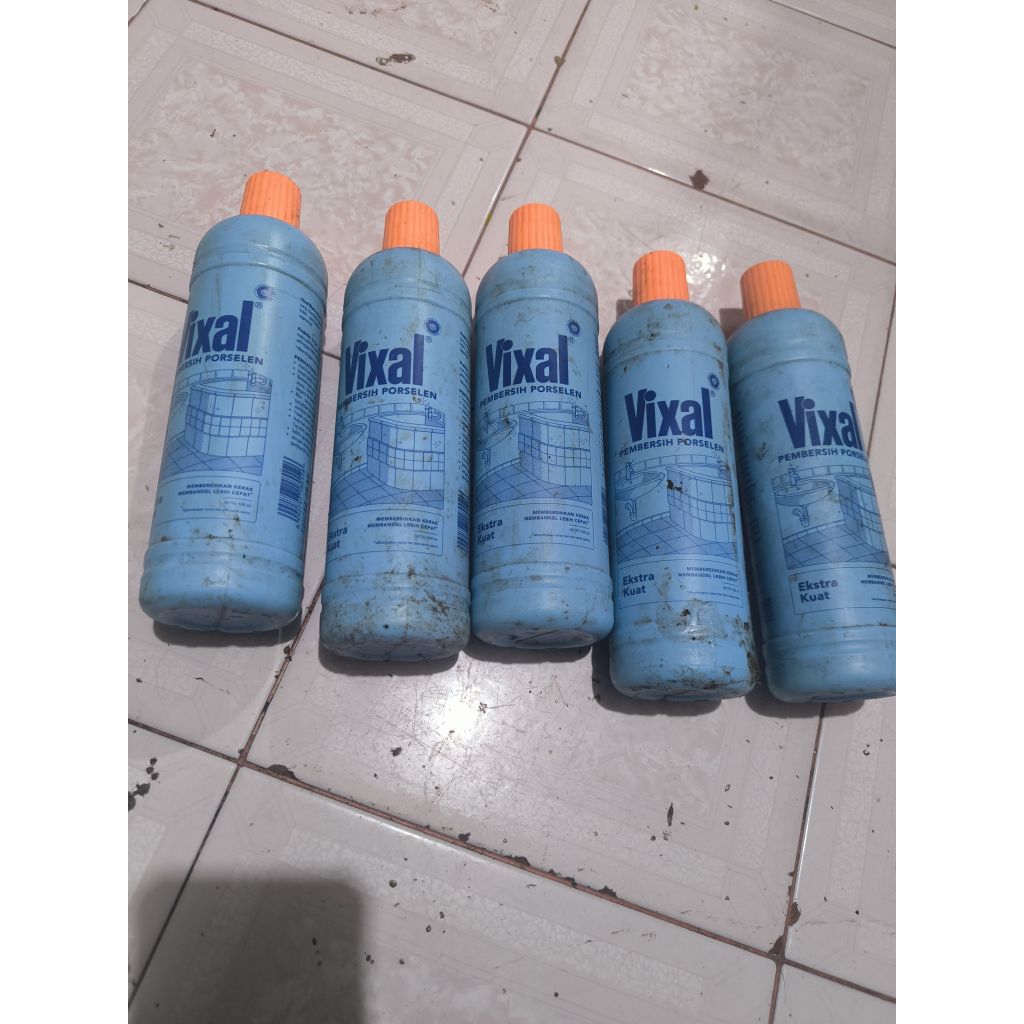 Vixal Pembersih Porselen 500ml