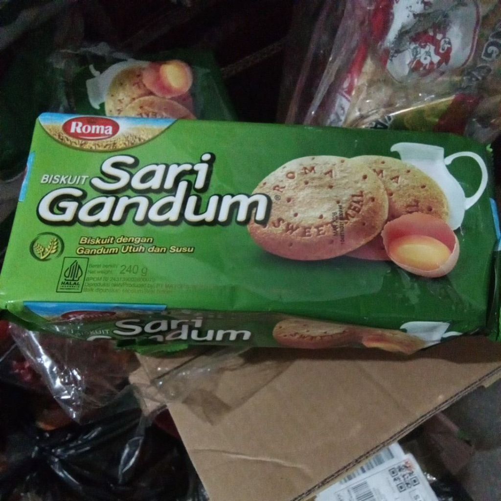 

biskuit roma sari gandum fam 240gr