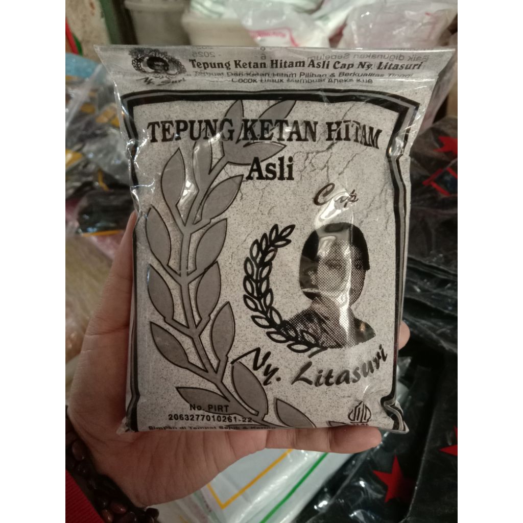 

TEPUNG KETAN HITAM NY.SURI/LITASURI/DAMAR 250 gr