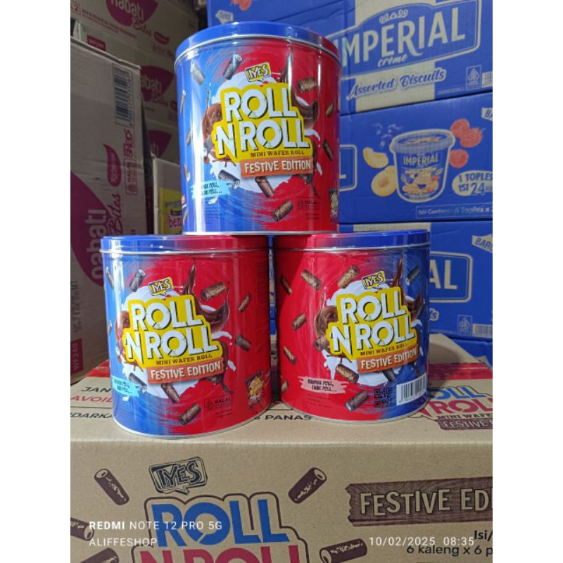 

Iyes Roll N Roll Krim Coklat Vanilla Kaleng (25gr x 6pcs) 25g x 6