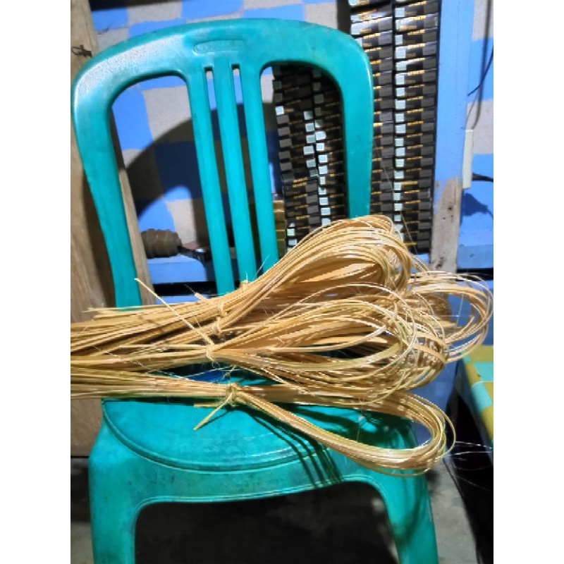 

Tali Puar Ikat Bakcang / Tali Bambu Serbaguna / Tali Ikat Bacang / Tali Nyukcung Asli Bangka