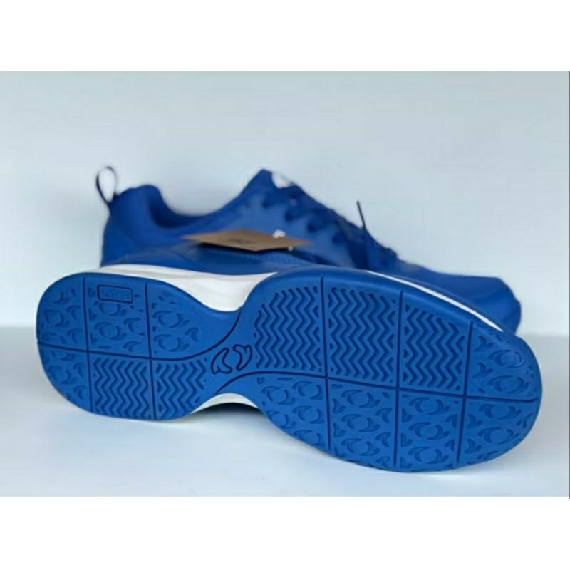 Sepatu astec ori new