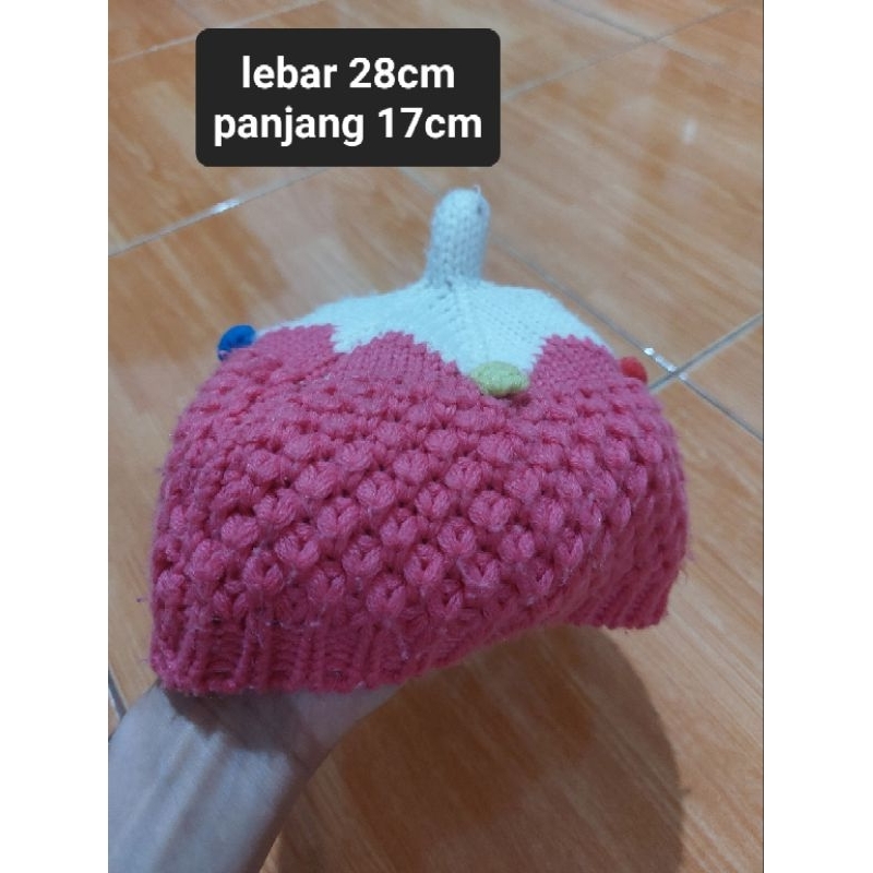 Topi anak preloved secondhand seken bekas. Topi perempuan / cewek anak-anak