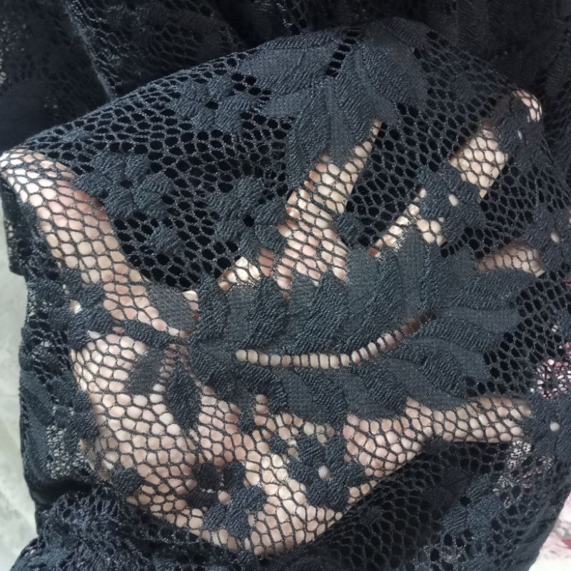 Kain Brokat Semi Prada - Kain Brokat Motif Bunga Import - Kain Katun Brukat - Kain Rajut Motif - Kai