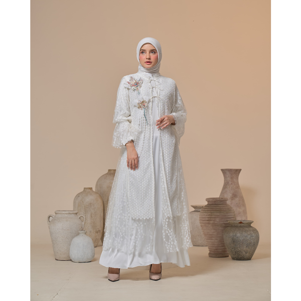 Shebedesign Betari Midi Dress Outer Broken White - Baju Lebaran Kekinian Dress Brukat Lengan Balon