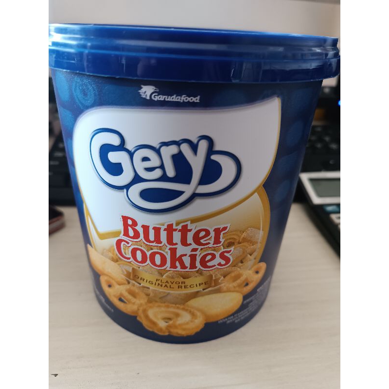 

Gery butter cookies 300g / kue lebaran gery kaleng