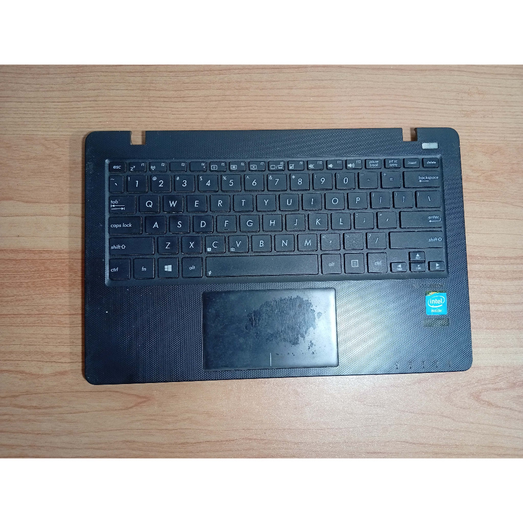Casing Frame keyboard Notebook Asus X200M