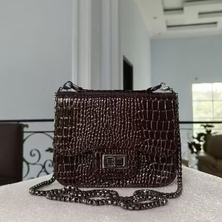 TAS WANITA SLING BAG UKURAN KECIL CANTIK DAN MODEL KEKINIAN TERBARU
