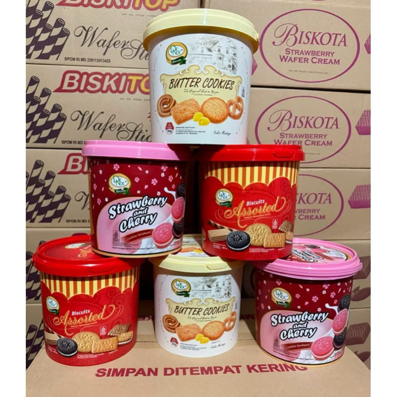 

Denex Biskuit Timba 350gr [ BUTTER COOKIES, ASSORTED, STRAWBERRY & CHERRY ]