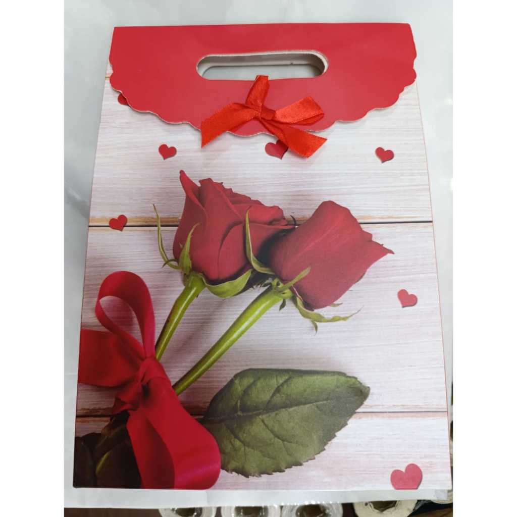 

Paper Bag Pita Motif Untuk Kado Ukuran 19,5cm x 27cm