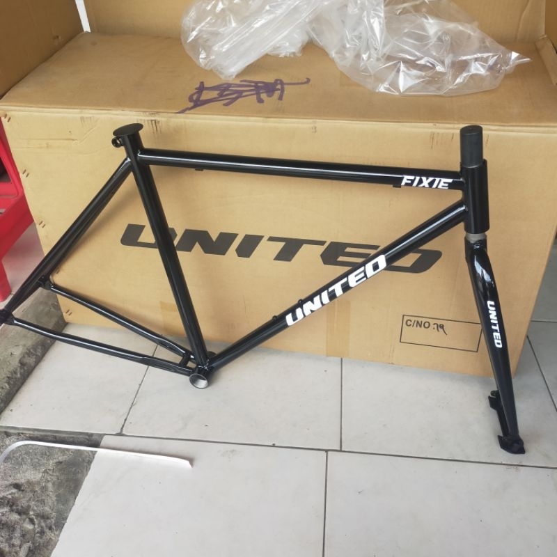 frame fixie united bahan besi frame fork sepeda fixie frame 700c