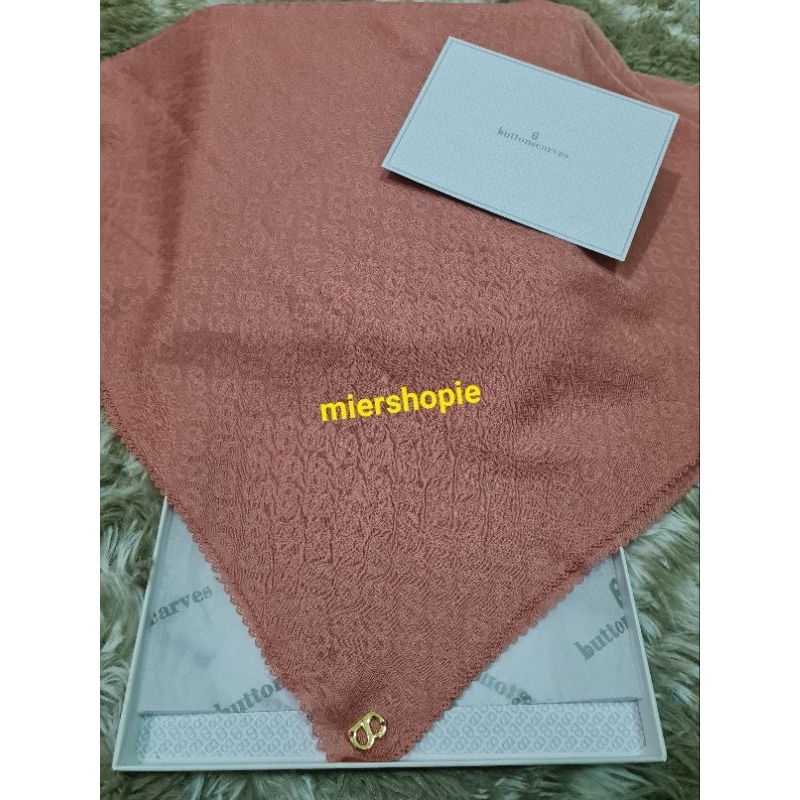PRELOVED‼️‼️ BUTTONSCARVES  EVERYDAY TAPIS EMBOSSED ~ CANTALOUPE