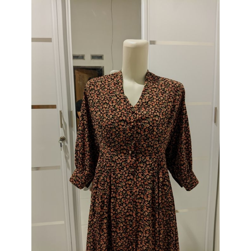 

PL dress vintage motif bunga