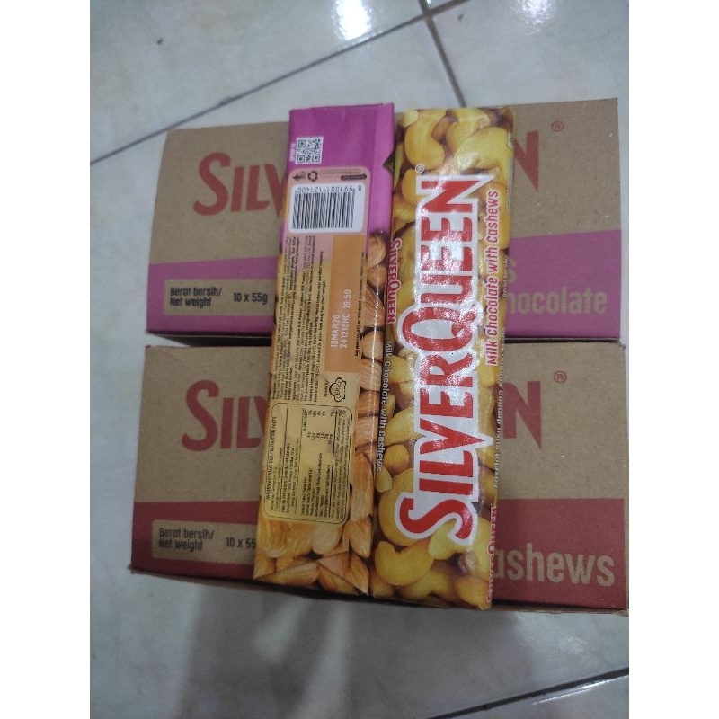 

COKLAT SILVERQUEEN CHESWEW DAN ALMOND