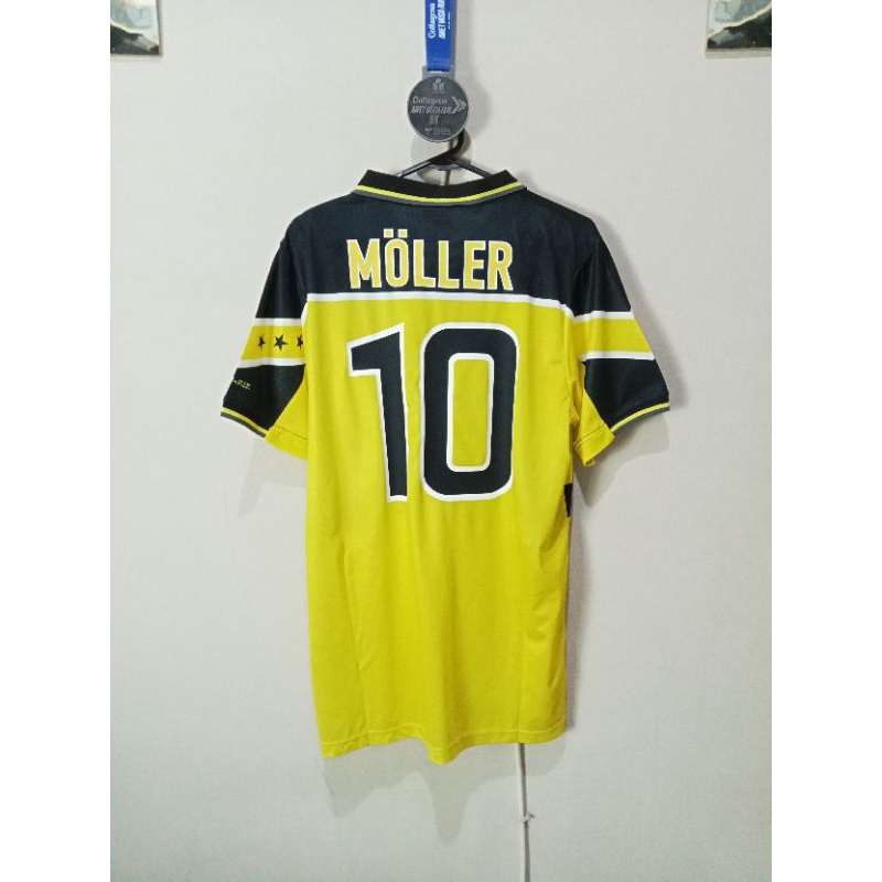 Jersey retro Dortmund grade A3 tahun 1997