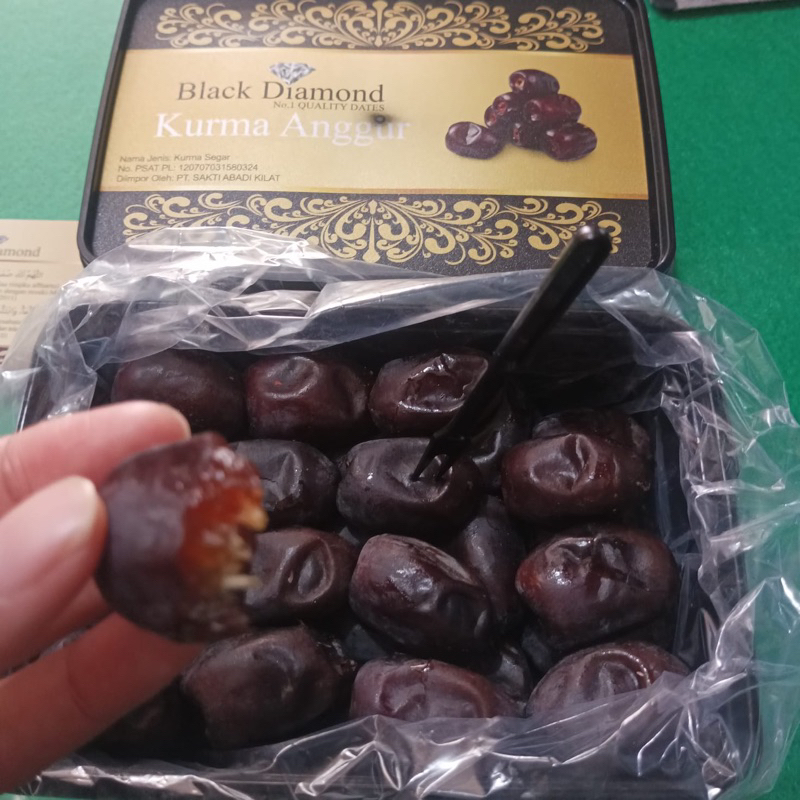 

Kurma black diamond 500gr