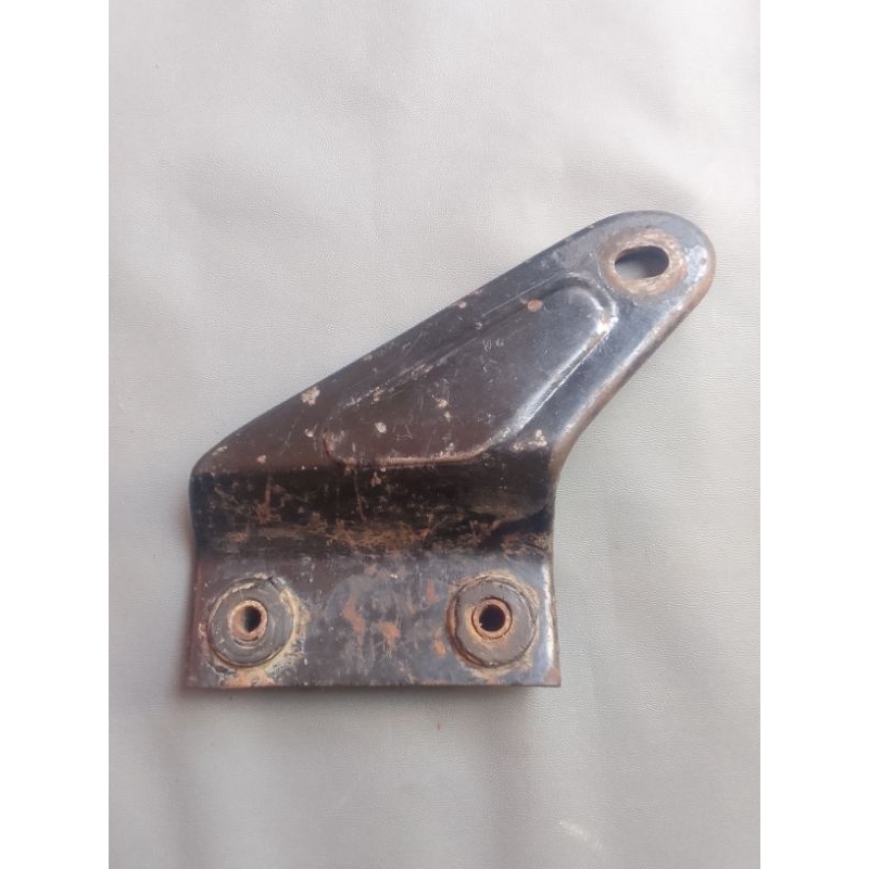 breket dudukan knalpot suzuki trs katana trz original second bekas