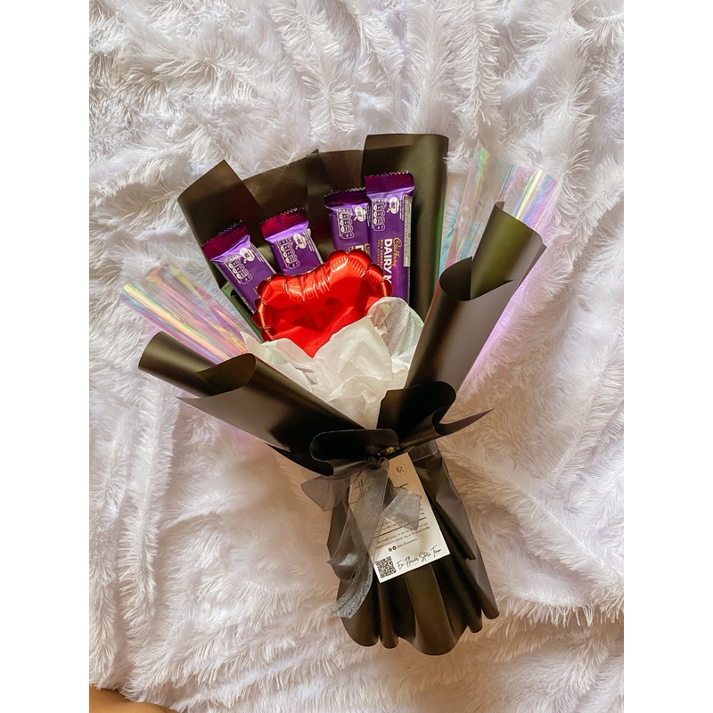 

READY STOCK Buket Coklat Valentine Cadburry