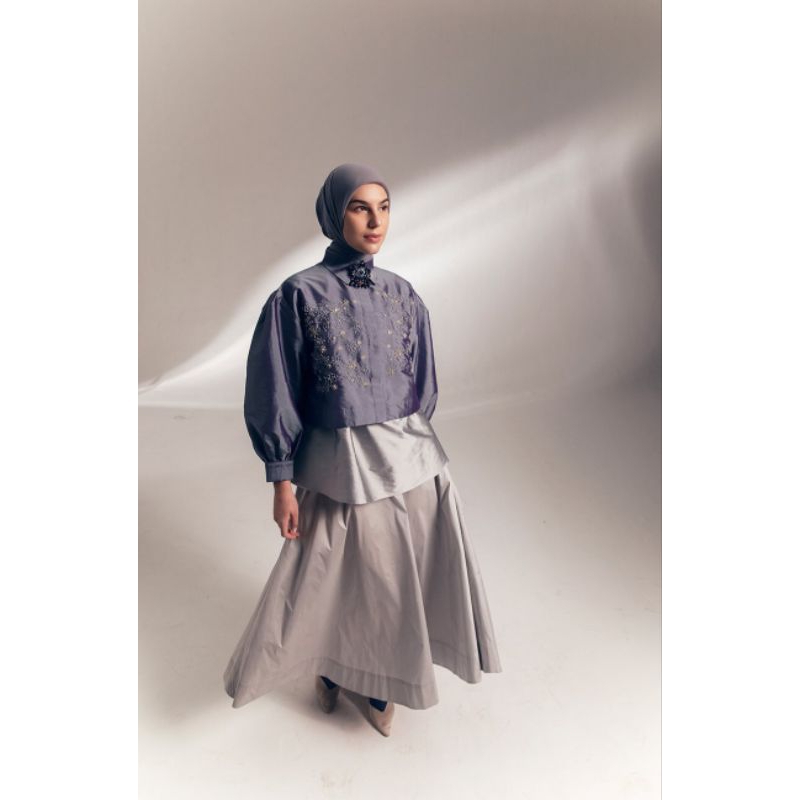 preloved ria miranda signature