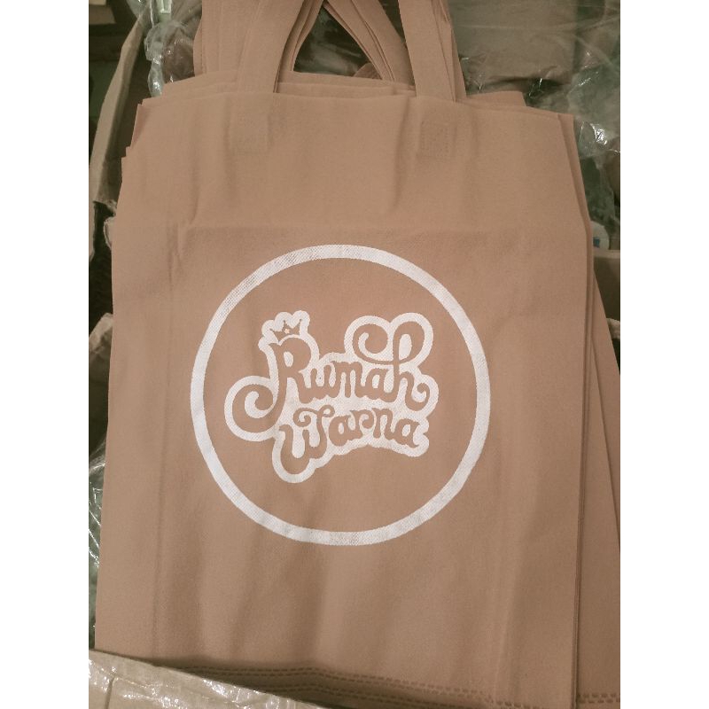 

Tas Rumah Warna shoppingbag spounbond