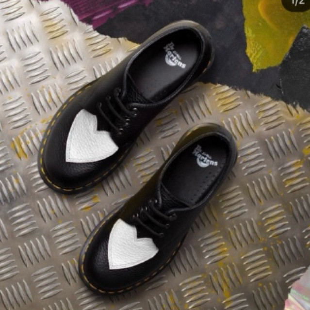 DR MARTENS LOVE 40(ORI PRELOVED) Masih bagus bgt