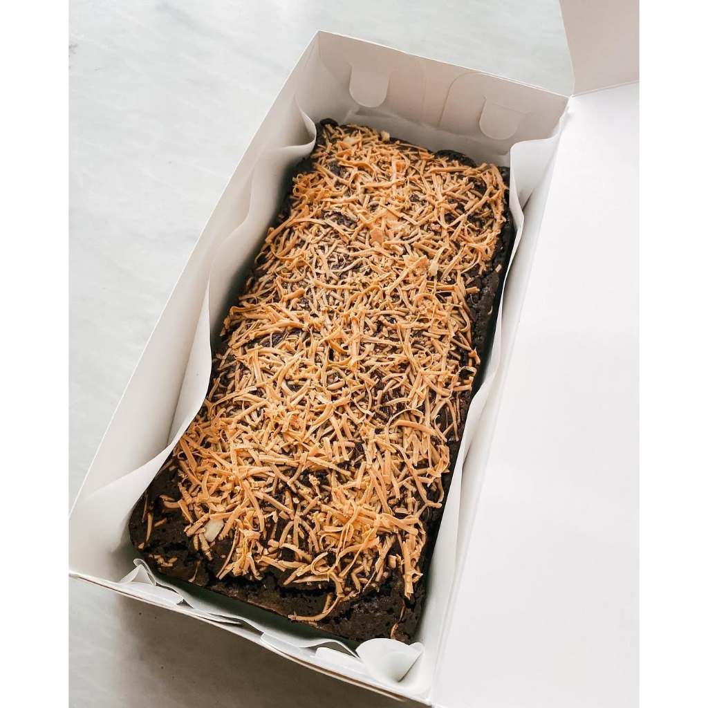 

(CUSTOM TULISAN) Cheese - Fudgy Brownies Coklat Panggang Tart Kue Ulang Tahun Premium - Delicate