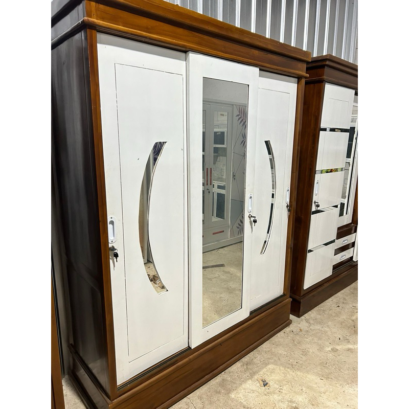 lemari jati 3pintu kombinasi putih