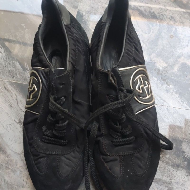 sepatu Gucci bekas pakai zise 41