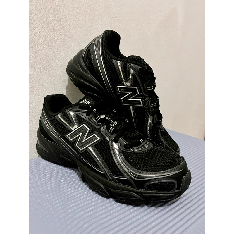 New Balance 740