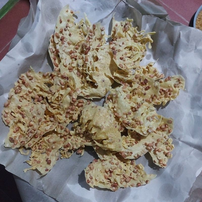

Peyek Kacang | Peyek Gurih & enak home made per bungkus isi 10 pcs