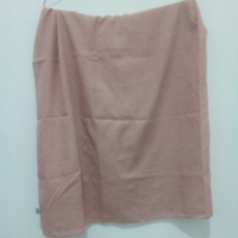 (PRELOVED) Kerudung Segi Empat Merk iesha hijab