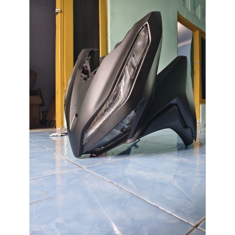 tameng panel depan vario 125/150 new set reflektor original